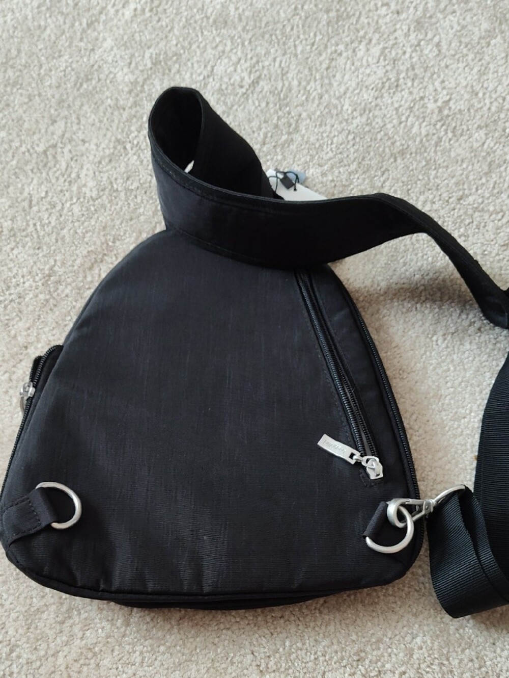 Baggallini Black Sling Pack with Diagonal Zip Pocket - Picture 2 of 5